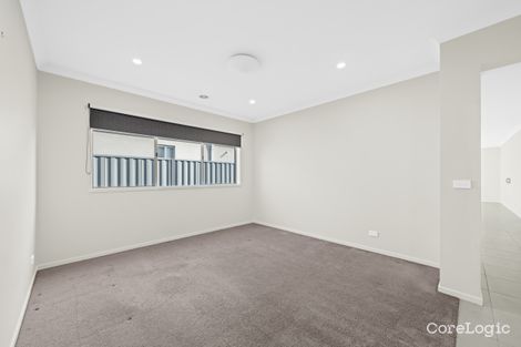 Property photo of 20 Chorus Way Cranbourne East VIC 3977