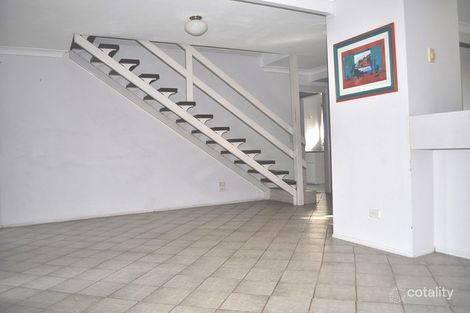 Property photo of 7/202 Central Street Labrador QLD 4215