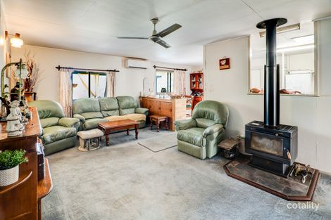 Property photo of 27 Bellambi Toogoolawah QLD 4313
