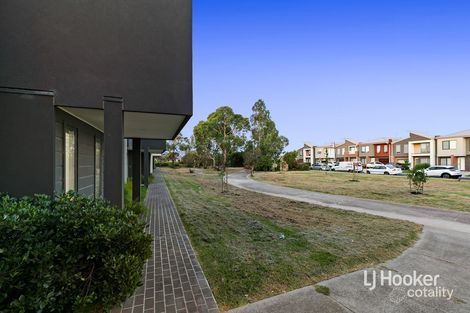 Property photo of 27 Sable Circuit Officer VIC 3809