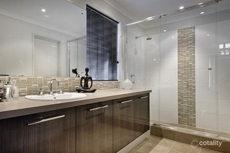 Property photo of 16 Benjamin Drive Wallsend NSW 2287