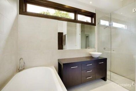 Property photo of 8 Allaville Avenue Glen Iris VIC 3146