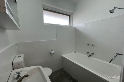 Property photo of 4/25 Kalymna Grove St Kilda East VIC 3183