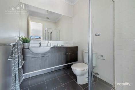 Property photo of 4 Stafford Link Craigieburn VIC 3064