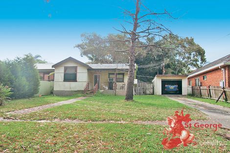 5 Monash Ave, East Hills, NSW 2213