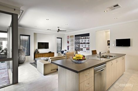 Property photo of 34 Solstice Way Australind WA 6233