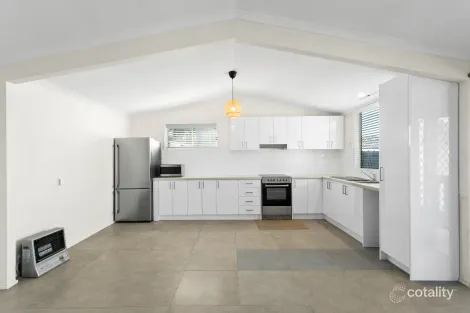 Property photo of 16 Warati Place Oak Flats NSW 2529