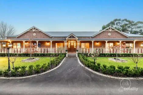 Property photo of 28 Rural Place Doreen VIC 3754
