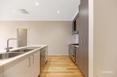 Property photo of 37 Walhalla Drive Eynesbury VIC 3338