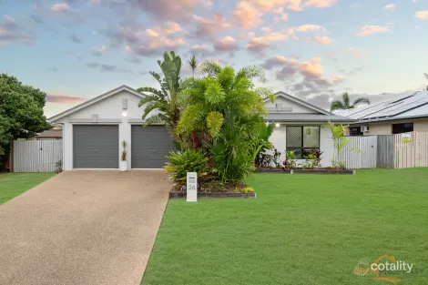 26 Woodwark Dr, Bushland Beach, QLD 4818