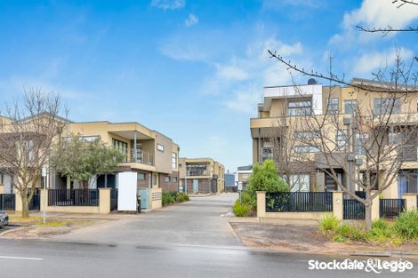 Property photo of 20/8 The Crossing Caroline Springs VIC 3023