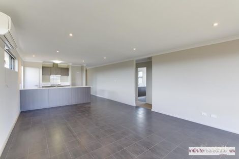 Property photo of 23 Gladstonbury Parade Baldivis WA 6171