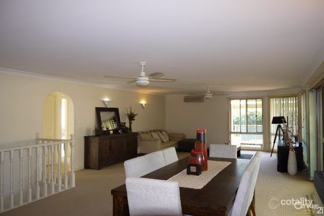 Property photo of 16 Zamia Place Forster NSW 2428