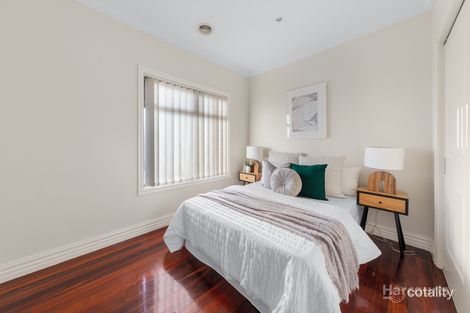 Property photo of 17 Station Road Deer Park VIC 3023