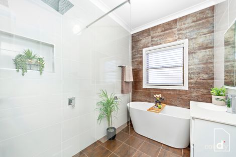 Property photo of 10 Thurston Crescent Corrimal NSW 2518