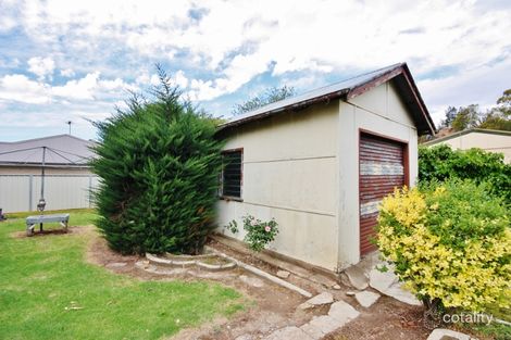 Property photo of 3 Berthong Street Young NSW 2594