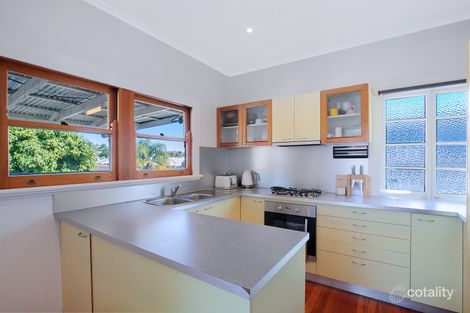 Property photo of 11 Avesnes Street Holland Park QLD 4121
