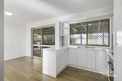 Property photo of 40 Blue Gum Drive Newtown QLD 4350