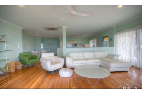 Property photo of 98 Cooloola Drive Rainbow Beach QLD 4581
