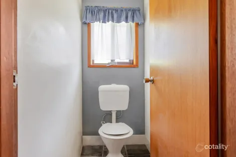 Property photo of 10 Kobada Avenue Lilli Pilli NSW 2536