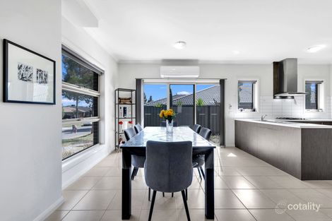 Property photo of 11 Gift Road Craigieburn VIC 3064
