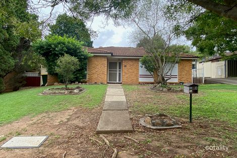 32 Holborn St, Ambarvale, NSW 2560