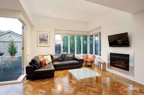 Property photo of 30 Matlock Street Canterbury VIC 3126
