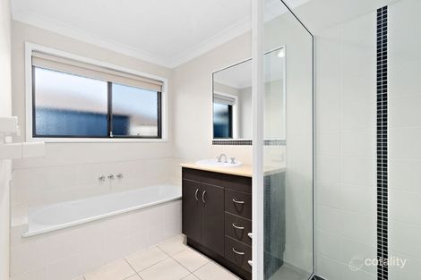 Property photo of 11 Dotterel Crescent North Lakes QLD 4509