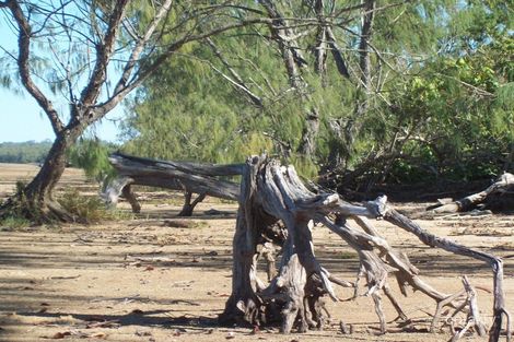 5 Miran Khan Dr, Freshwater Point, QLD 4737