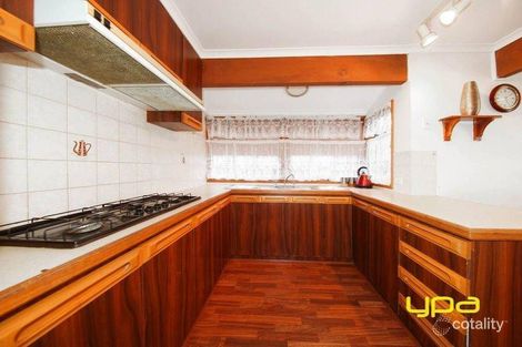 Property photo of 14 Stewart Crescent Rockbank VIC 3335