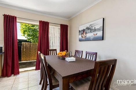 Property photo of 2/9 South Avenue Altona Meadows VIC 3028