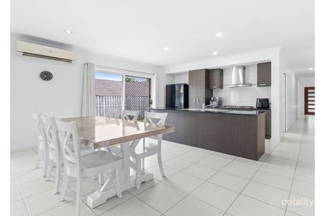 Property photo of 101 Wunburra Circle Pacific Pines QLD 4211
