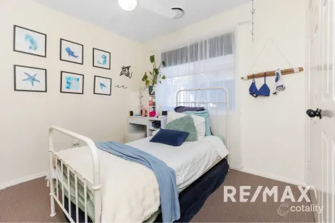 Property photo of 440 Lake Albert Road Lake Albert NSW 2650