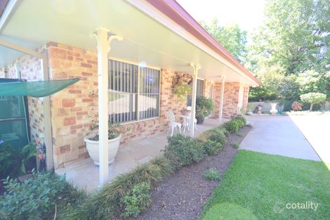 Property photo of 14 Acacia Circuit Cowra NSW 2794