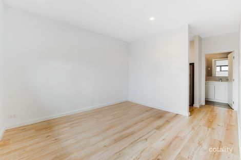 Property photo of 2/21 Rouse Street Cranbourne VIC 3977