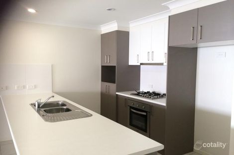 Property photo of 2/2 Hopman Way Springfield Lakes QLD 4300
