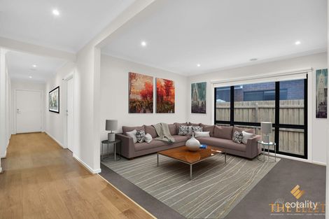 Property photo of 323 Frontier Avenue Aintree VIC 3336