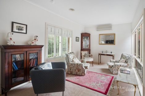 Property photo of 2/42 Mitchell Road Mont Albert North VIC 3129