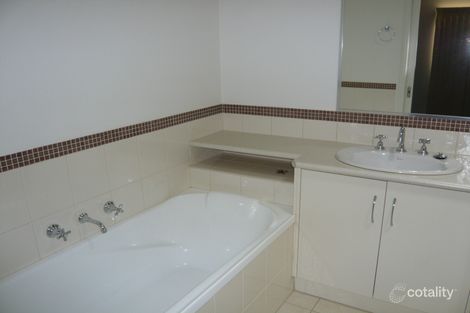 Property photo of 22 Grevillea Avenue Kangaroo Flat VIC 3555