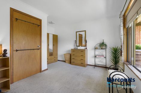 Property photo of 9 Narrik Court Kelmscott WA 6111