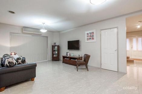 Property photo of 21 Mankina Circuit Delahey VIC 3037