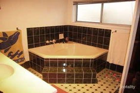 Property photo of 11 Langley Road Camira QLD 4300