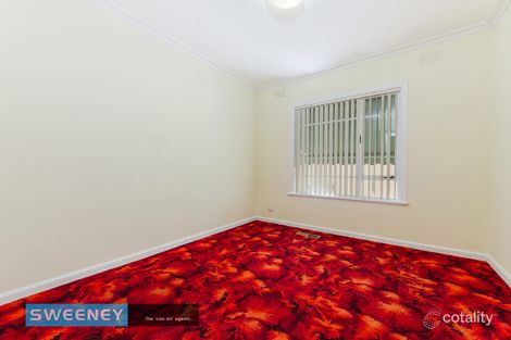 Property photo of 76 Stradbroke Drive St Albans VIC 3021