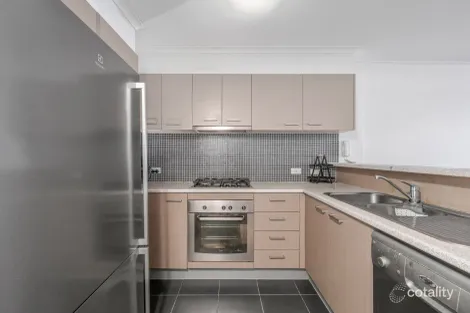 Property photo of 2/269 Nursery Road Holland Park QLD 4121