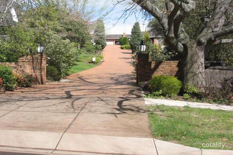 Property photo of 2/36 Langmore Lane Berwick VIC 3806