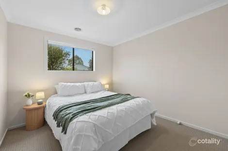 Property photo of 24 Recoil Drive Doreen VIC 3754