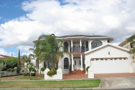 124 Parmelia Dr, Taylors Lakes, VIC 3038