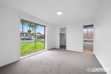 Property photo of 15 Centenary Drive Mill Park VIC 3082