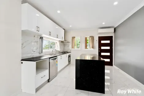 Property photo of 4 Edsel Place Hassall Grove NSW 2761