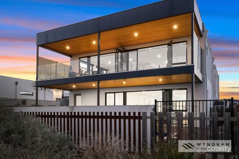 Property photo of 28 Catamaran Drive Werribee South VIC 3030